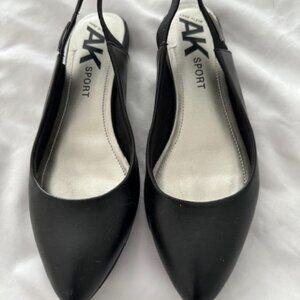 Anne Klein AK Sport Sling Back Flats Closed Toe size 8.5M Soft Black Shoes
